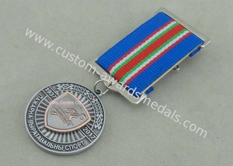 Χτυπημένα κύβος παλαιά μετάλλια αστυνομίας χαλκού, τρέχοντας μετάλλια επιβολής 10K νόμου